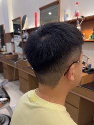 -MARTIN'S BARBER SHOP男士理发馆