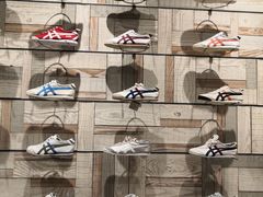 -Onitsuka Tiger(港汇恒隆广场店)