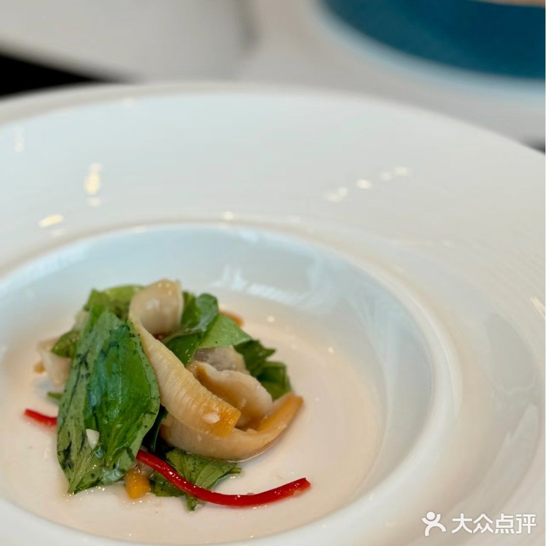 深圳有好多粵菜餐廳，呢間特別在於主打精緻潮粵菜