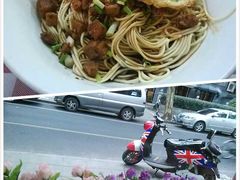 招牌辣肉干拌面-辣肉面大王(天平路店)