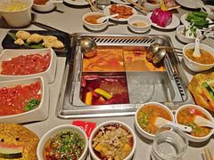 -海底捞火锅(宝龙广场夜宵主题店)