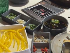-喃喃椰·糟粕醋·椰子鸡火锅(七堡花园店)