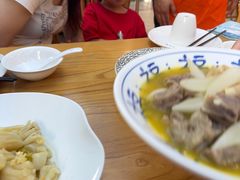 -品鲜村农家菜·阳澄湖大闸蟹(总店)