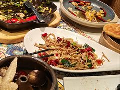 -云海肴·汽锅鸡·云南菜(天山百盛优客店)