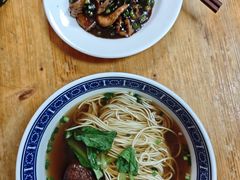 -沪西老弄堂面馆(定西路店)