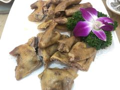 盐水乳鸽-联邦酒楼