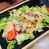 人均百元即可吃到巨大的战斧牛排