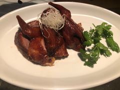 妙龄脆皮乳鸽-湖滨28中餐厅·西湖宴·杭州君悦酒店
