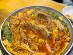 土豆排骨火锅（辣）-喇喇排骨火锅·传统韩式脊骨汤(望京西园总店)