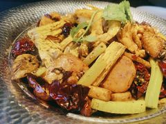 -辣尚瘾·烤鱼·新川菜(交大直营店)
