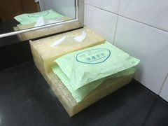 -良友富临大酒店(泉城广场大明湖店)