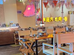 -叽叽扎扎烤肉场(生态城万达店)