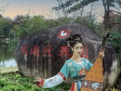 -鹅湖玫瑰文化园