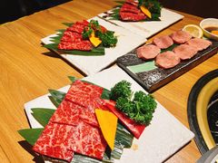 -炼火烤肉店