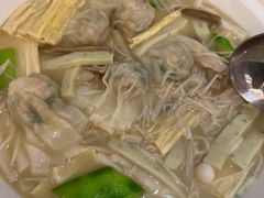 明火云吞闷菌菇-长江国际酒店-中餐厅