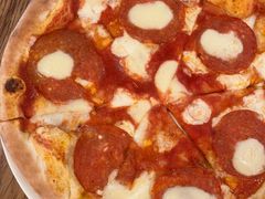 -城市大道红炉披萨烘焙坊