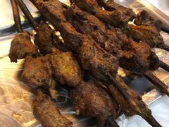 烤羊肉串-布尔津河堤夜市