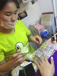 点击看大图 -小红楼美甲美容中心