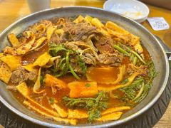 -喇喇排骨火锅·传统韩式脊骨汤(望京西园总店)