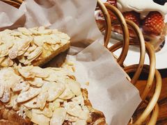 杏仁羊角-麦田工坊(月湖店)