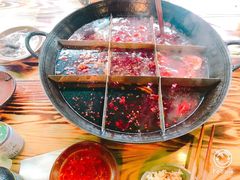 -岗上渣渣老火锅(两路口店)