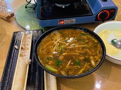 酸辣米线-香巴拉云南餐厅(华莱坞店)