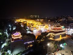 -巴陵广场