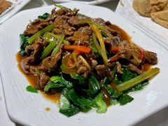 芥兰炒牛肉-潮人姐妹轩(海宁路店)