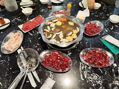 -牛一煲美食(江高店)