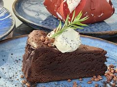 -Hi City·城市之巅