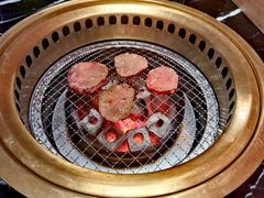 -山川小町·极番烧肉(新地假日广场店)