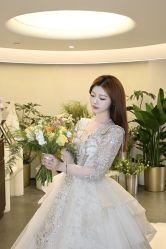 -城市花园婚纱摄影