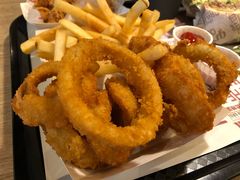 -The Habit Burger Grill 哈比特汉堡(复兴soho店)