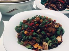 -八府香鸭·啫啫煲(华山路店)