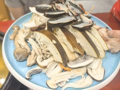 -菌之家·专业纯野生菌火锅·特色炒菌