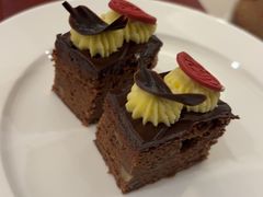 -元一希尔顿酒店·鲜切牛肉火锅禅自助餐厅