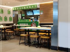 大堂-蒙自源米线大王(东站店)