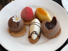 -圣丰索菲特·2 On 988 Café 自助餐厅