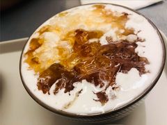 椰汁银耳炖桃胶-小团圆糖水铺(襄阳南路店)
