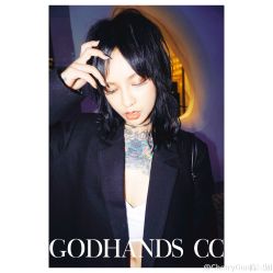 -God Hands发型设计复古会所