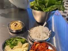 -哈哈碳都·牛肋条无限自助烤肉(宝龙店)