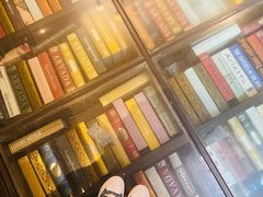 -钟书阁(松江泰晤士小镇店)