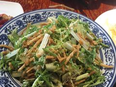 苦菊拌馓子-满堂春特色餐馆