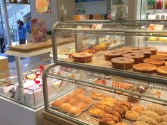 面包甜点陈列柜-好利来(西罗园店)