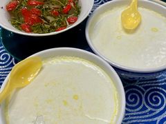 -三江源美食城