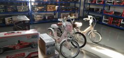-逝水玩具折扣店