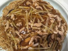 韭黄肉丝两面黄-白天鹅宾馆-宏图府餐厅