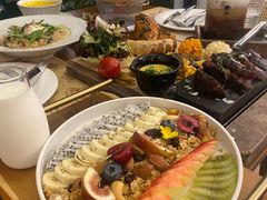 -Mark&Mars Restaurant