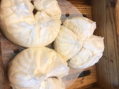 土猪肉叉烧包-天瑞轩·粤菜餐厅