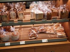 -PARIS BAGUETTE巴黎贝甜(周浦万达店)